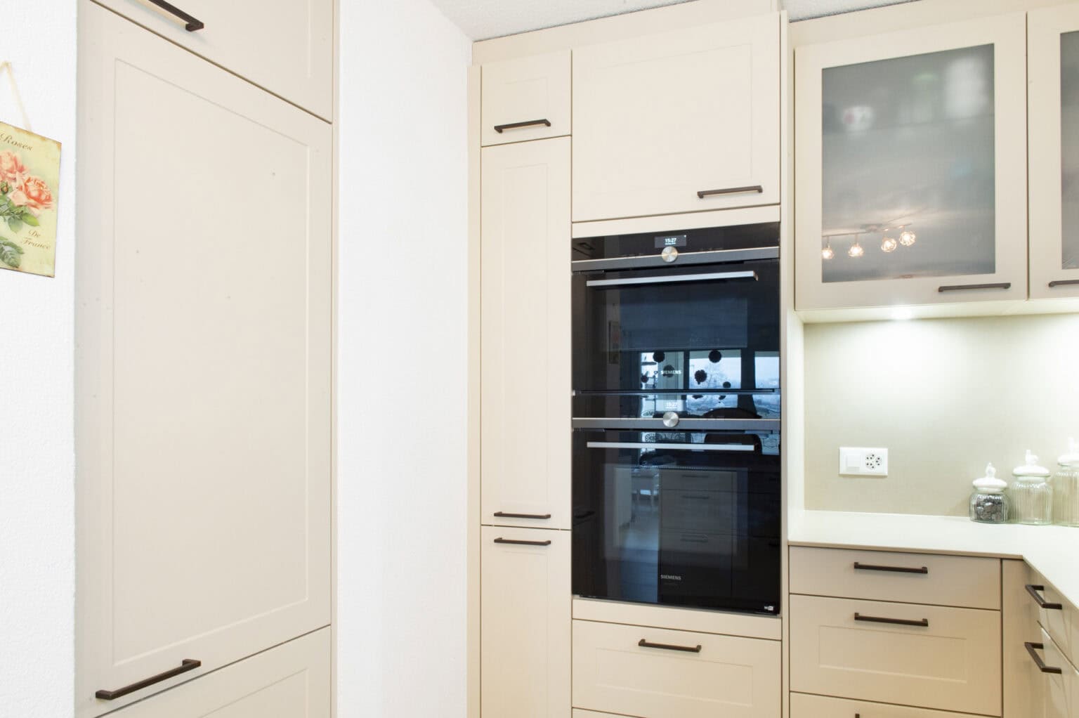 Hochschrank mit integriertem Backofen